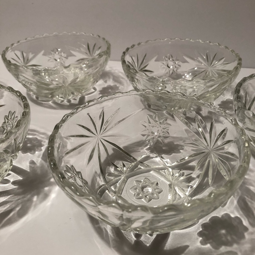 6 Antique Pressed Glass Desert Glass Bowls